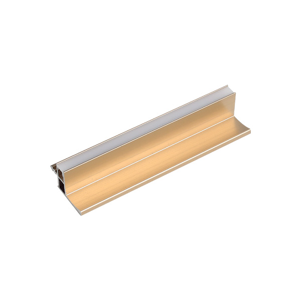 Образец профиля 2817 LED GOLA Г-образный под пропил для 16мм ДСП с рассеивателем, L=100мм, отделка золото (анодировка)