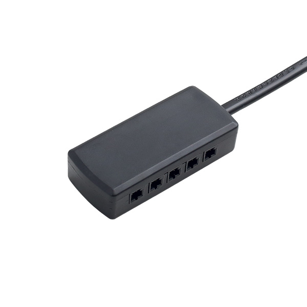 Блок распред. L805-10B, 12V/24V, 15А(1 вход max.3A), для конн. L813 на 10 парал. подключ., с каб.200 мм